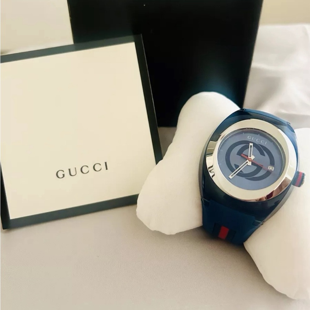 New Gucci Sync XXL 46mm YA137104 Blue Rubber Band Blue Dial Unisex Watch